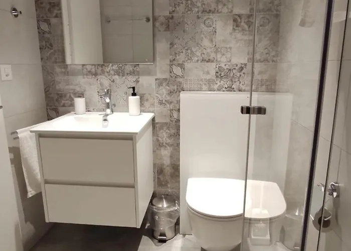 Mayenzett 25, Komplett Renoviert, Vis-a-vis Klinik & Thermalbad Lägenhet Leukerbad